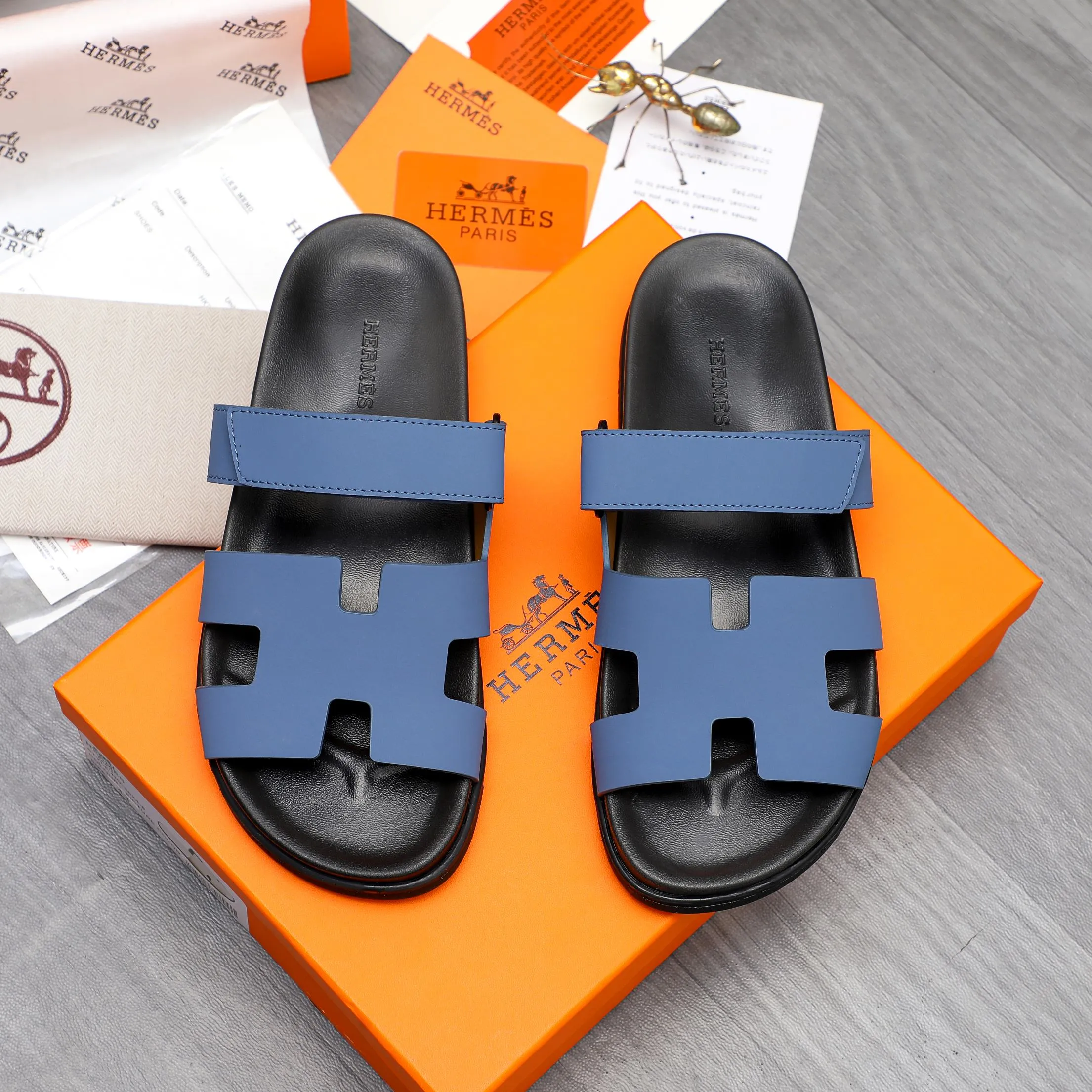 Men's shoes 💰340 Product trademark: Hermes "Hermes" Couple's slippers Regular size: 36-46 Product material: Selected matte cowhide upper, microfiber lining, original outsole